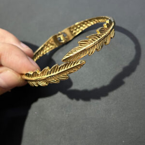 Golden Feather Bnagle