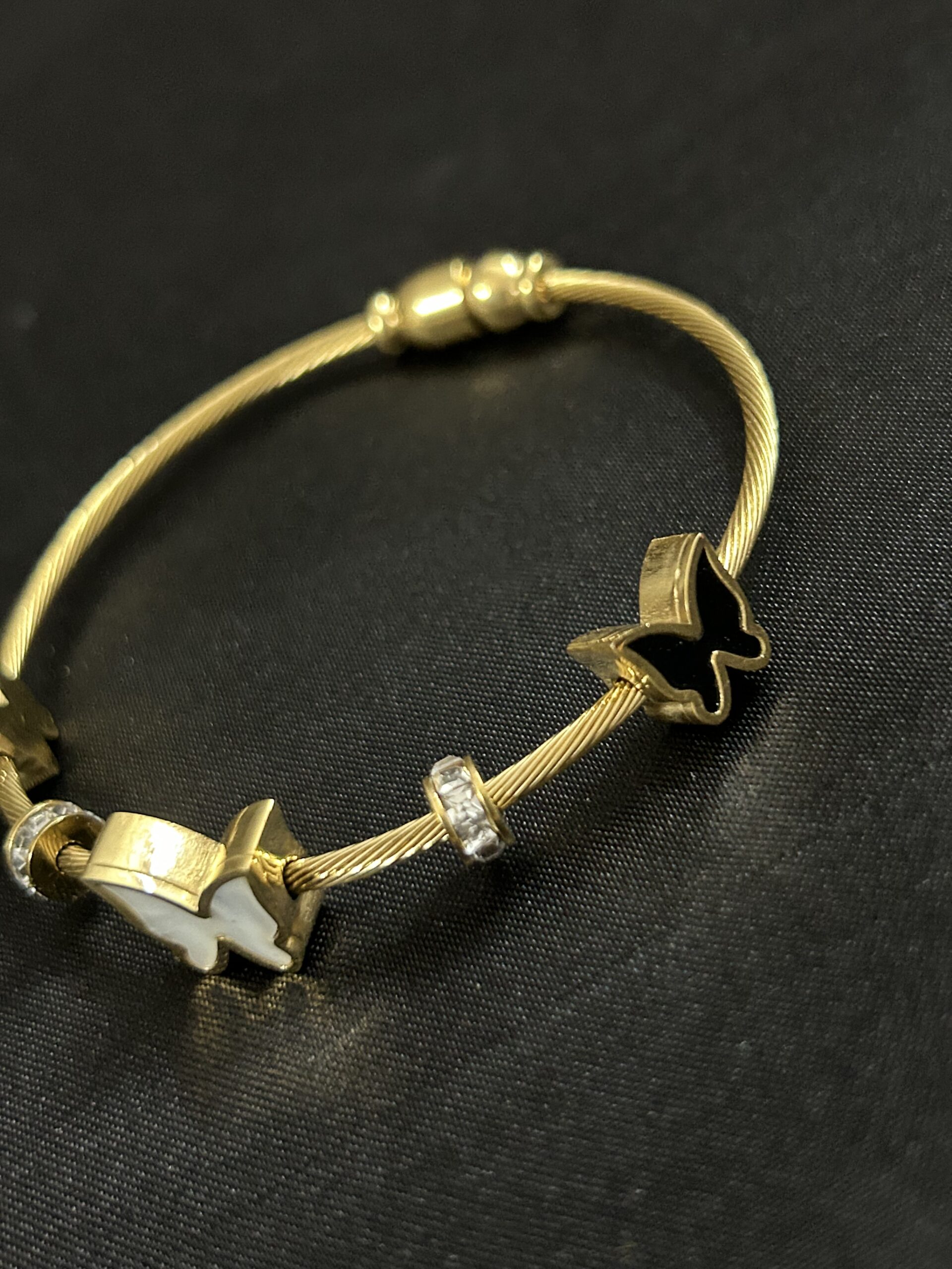 Freedom Gleam Bangle - Image 2