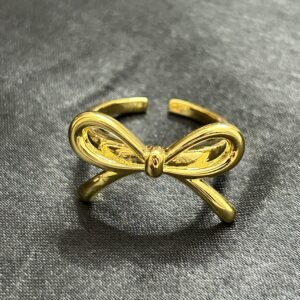 Golden Bow Ring (Adjustable)