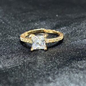 Radiant Solitaire Ring (Adjustable)