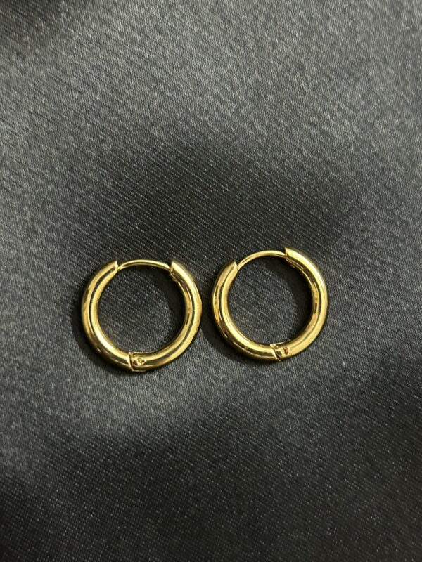 Classic Gleam Hoops