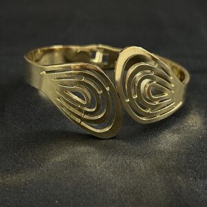 Echo Mirage Cuff