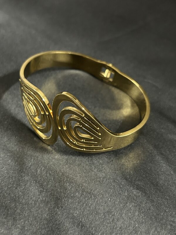 Echo Mirage Cuff - Image 2