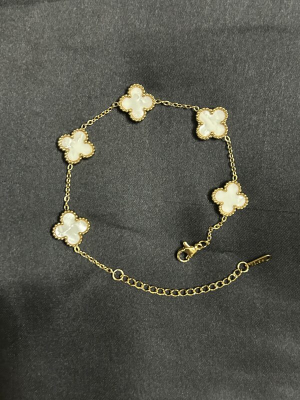 Lune Clover Bracelet